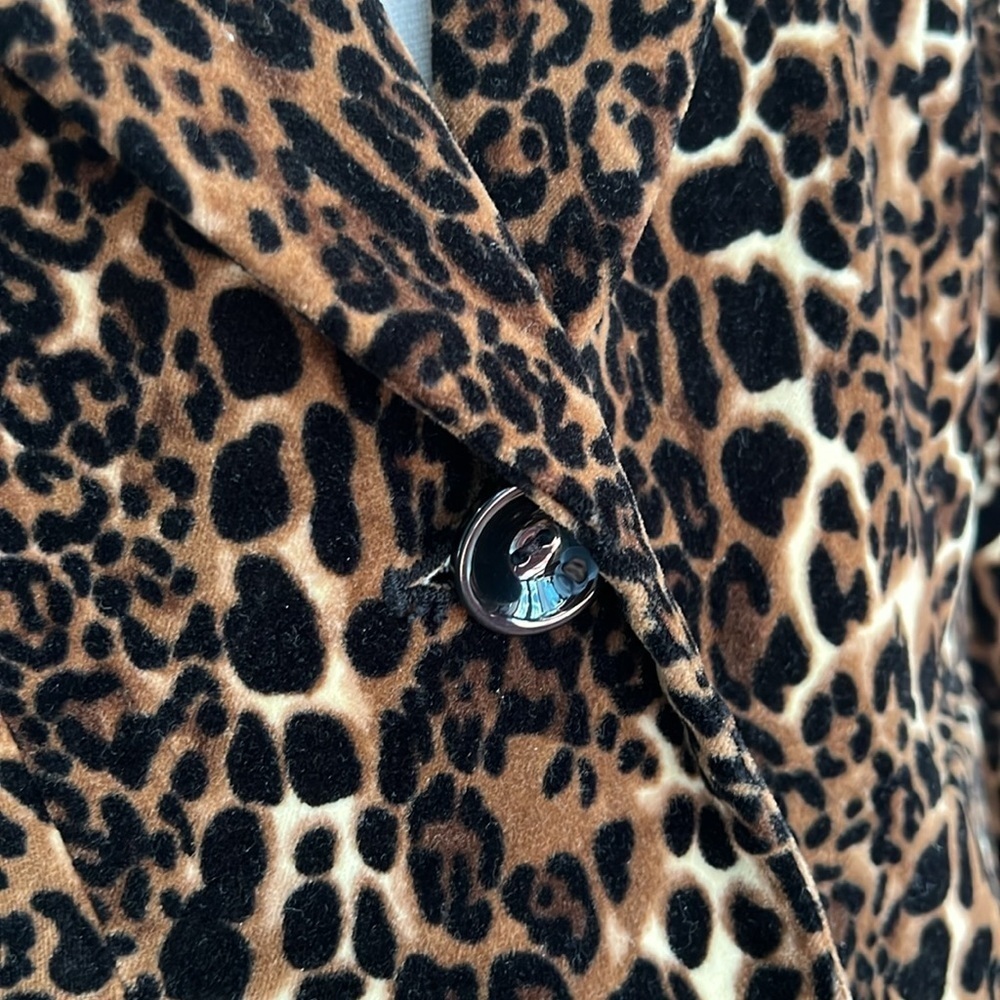 Leopard Print Women's Jacket - Picture 5 of 10